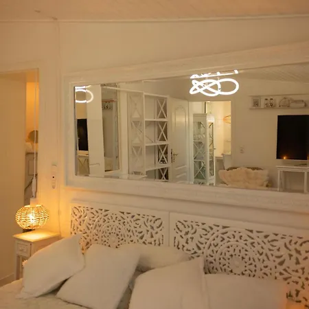 Weiss 2 Apartment Schillig
